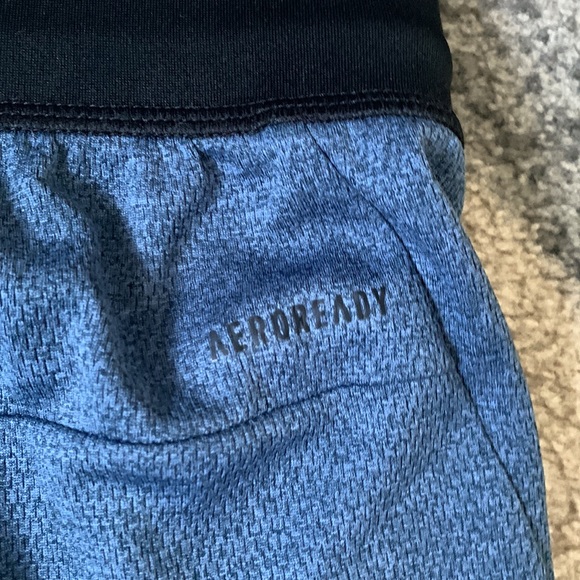 Adidas shorts - Picture 5 of 7